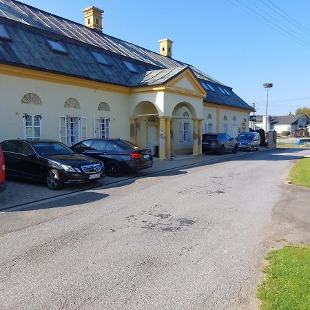 Majerovsky Kastiel Hotel Vranov nad Toplou Buitenkant foto