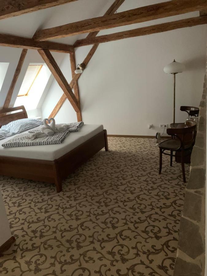 Majerovsky Kastiel Hotel Vranov nad Toplou Buitenkant foto